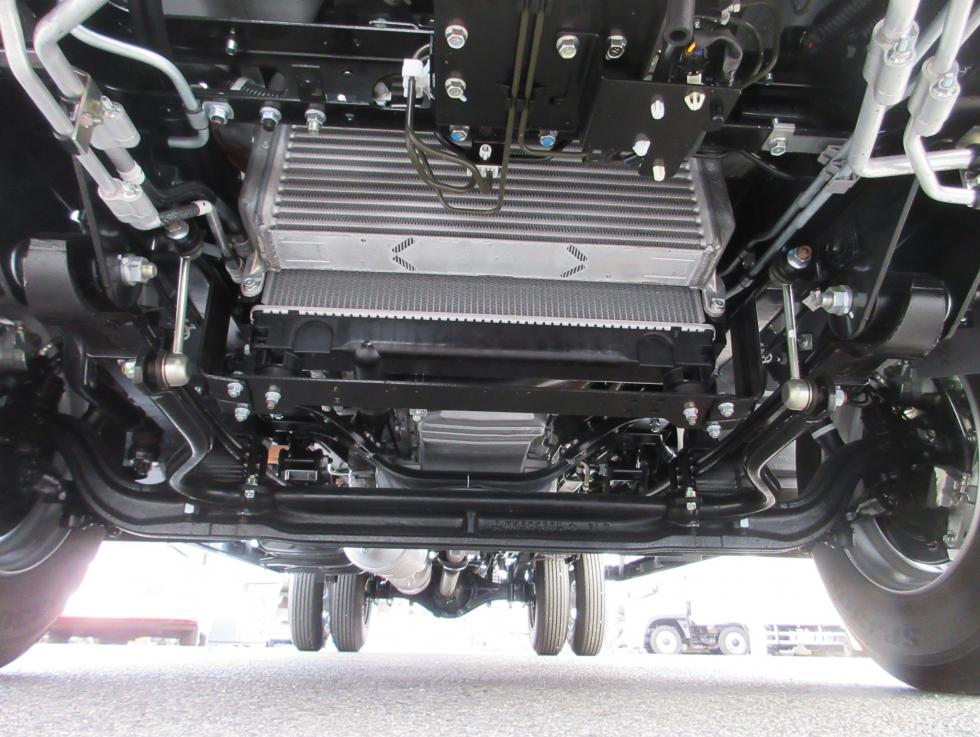 三菱 平ボデー・Wキャブ・シャーシ 小型  2PGーFEB90 34枚目