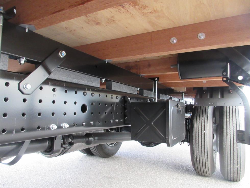 三菱 平ボデー・Wキャブ・シャーシ 小型  2PGーFEB90 36枚目