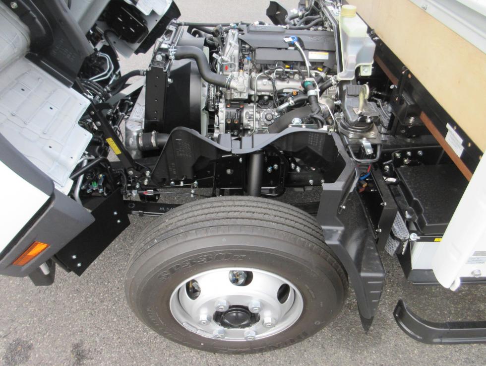 三菱 平ボデー・Wキャブ・シャーシ 小型  2PGーFEB90 44枚目