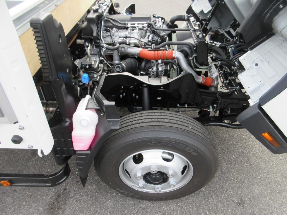 三菱 平ボデー・Wキャブ・シャーシ 小型  2PGーFEB90 46枚目