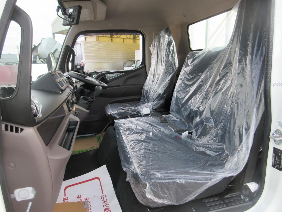 三菱 平ボデー・Wキャブ・シャーシ 小型  2PGーFEB90 18枚目