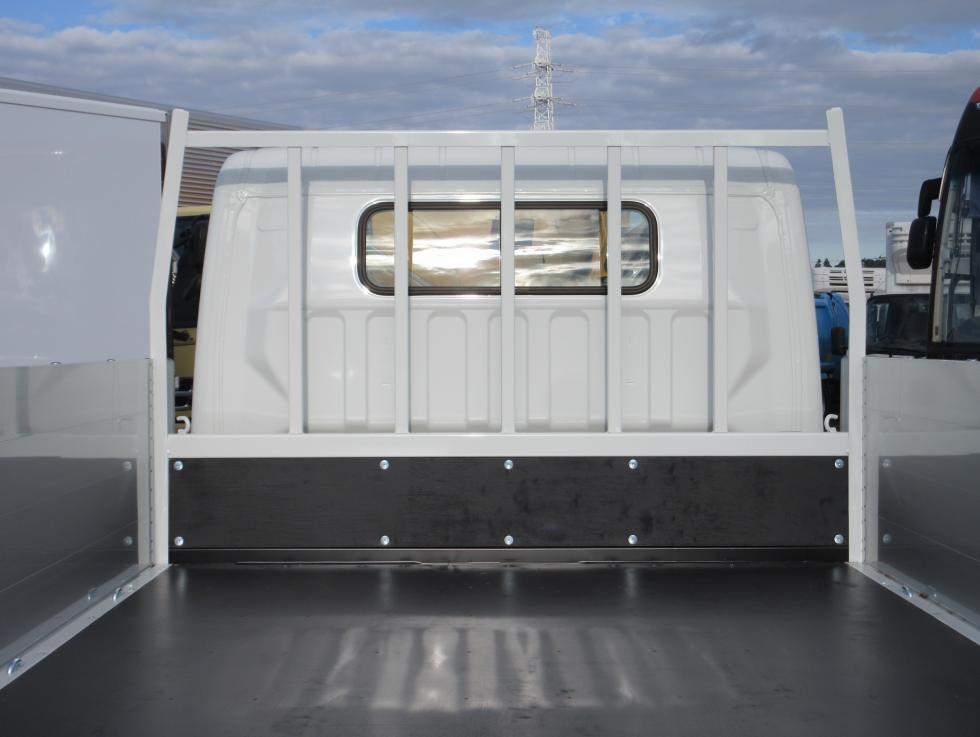 三菱 平ボデー・Wキャブ・シャーシ 小型  2PGーFEB90 23枚目