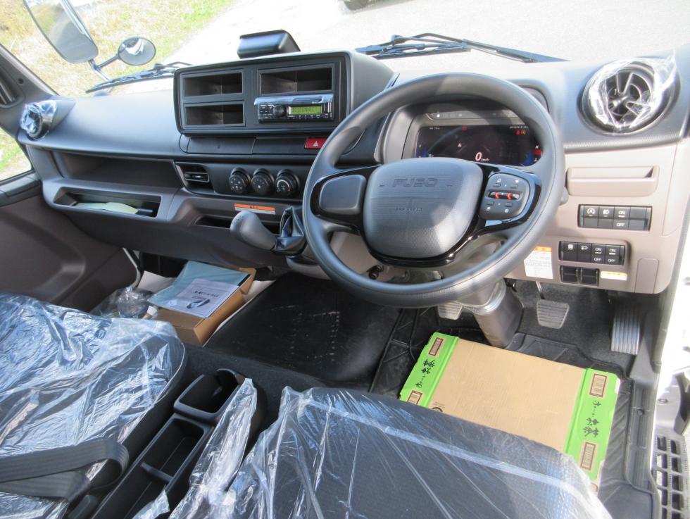 三菱 ウィング 小型  2PGーFEB90 9枚目