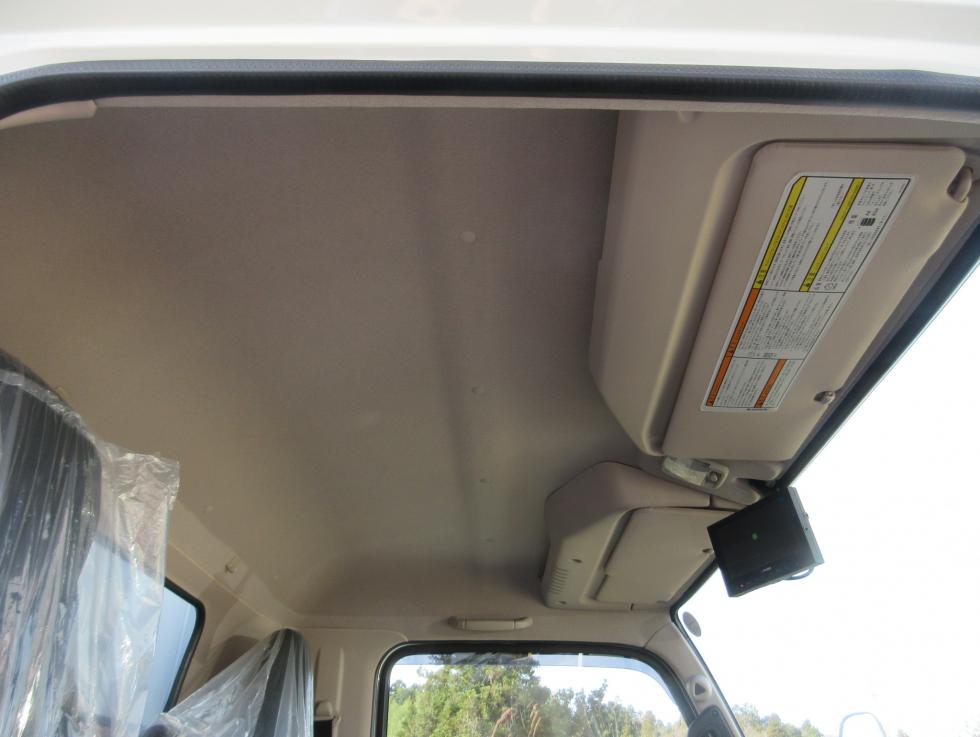 三菱 ウィング 小型  2PGーFEB90 17枚目