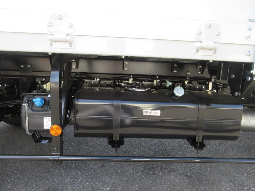 三菱 ウィング 小型  2PGーFEB90 35枚目