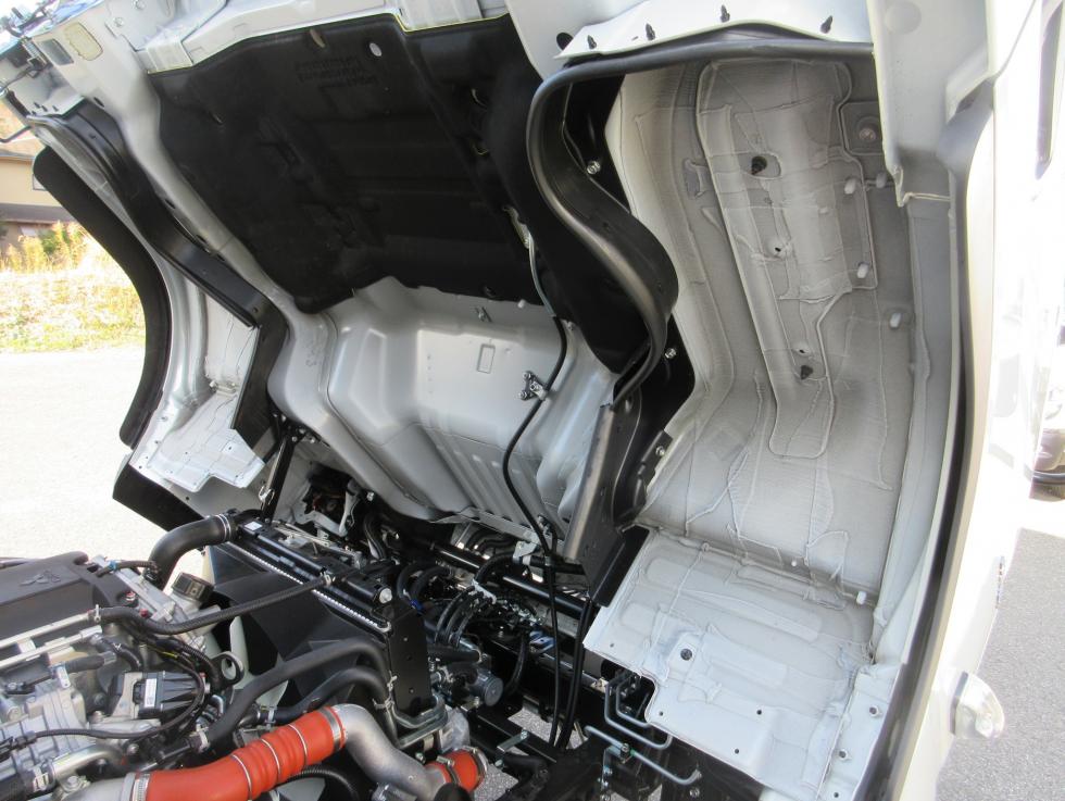 三菱 ウィング 小型  2PGーFEB90 49枚目