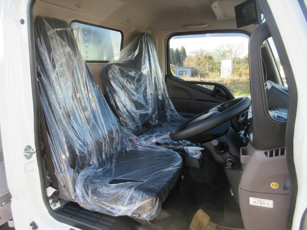 三菱 バン 小型  2RGーFEAV0 7枚目