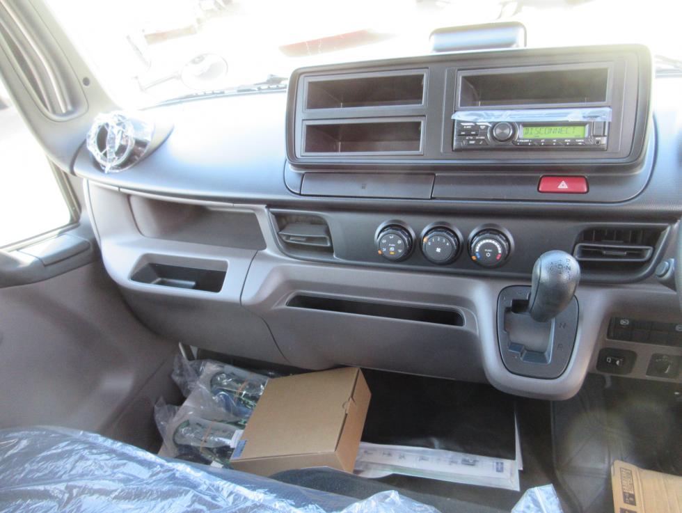 三菱 バン 小型  2RGーFEAV0 12枚目