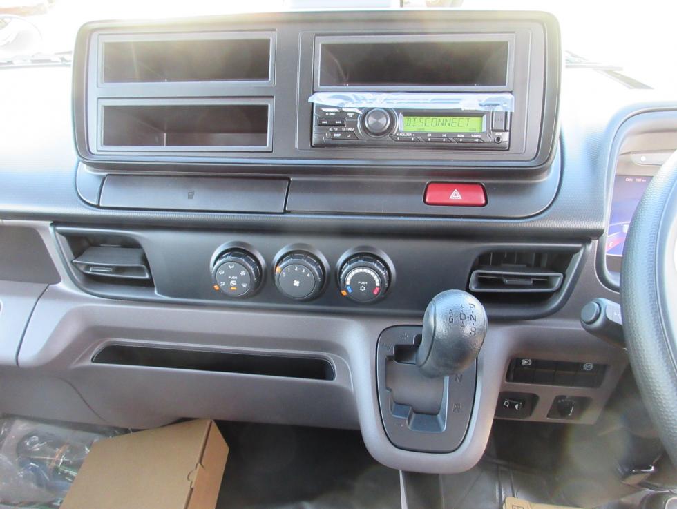 三菱 バン 小型  2RGーFEAV0 13枚目