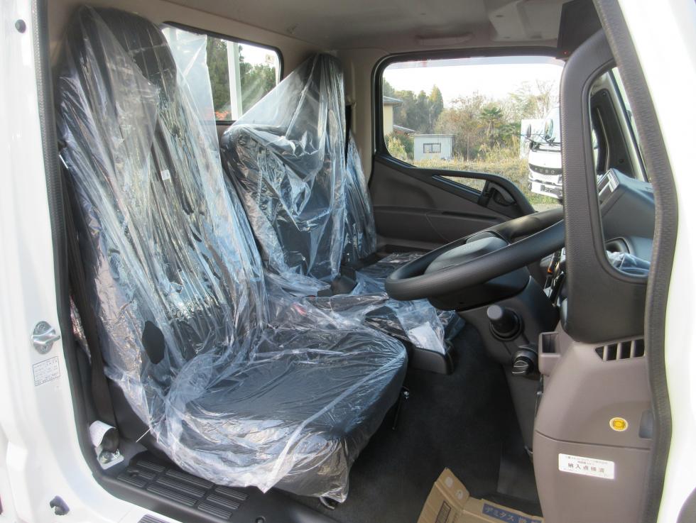 三菱 平ボデー・Wキャブ・シャーシ 小型  2RGーFBAV0 7枚目