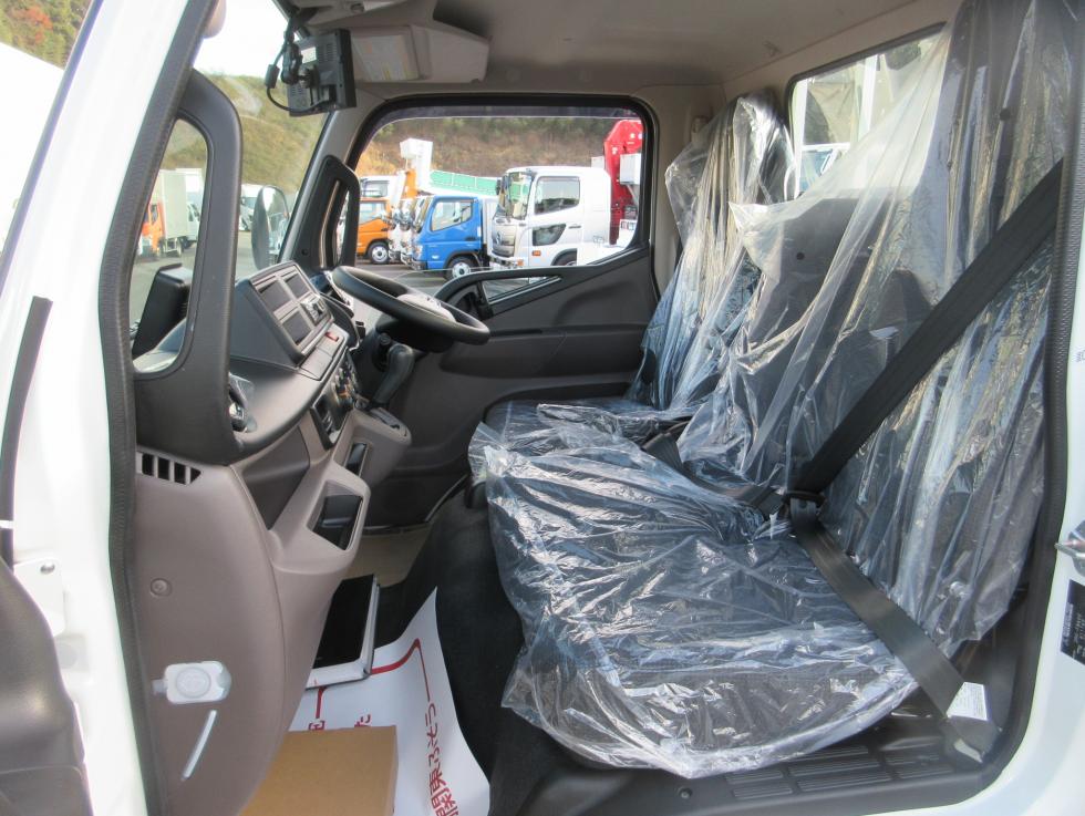 三菱 平ボデー・Wキャブ・シャーシ 小型  2RGーFBAV0 19枚目