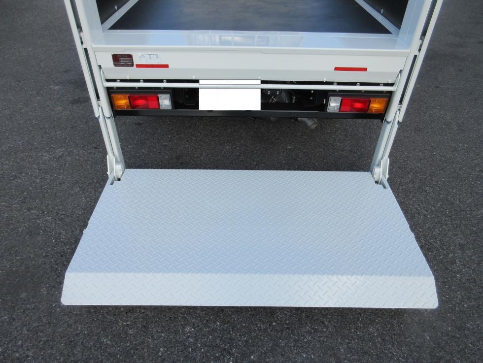 三菱 平ボデー・Wキャブ・シャーシ 小型  2RGーFBAV0 25枚目