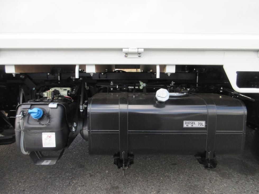 三菱 平ボデー・Wキャブ・シャーシ 小型  2RGーFBAV0 35枚目