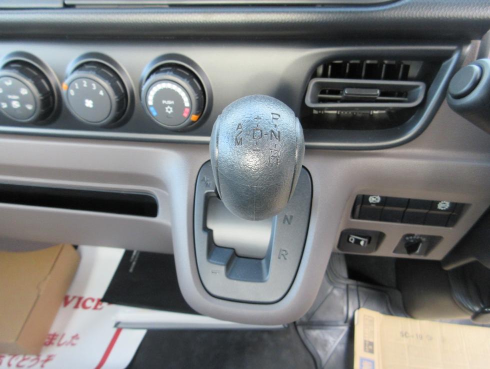 三菱 平ボデー・Wキャブ・シャーシ 小型  2RGーFBAV0 49枚目