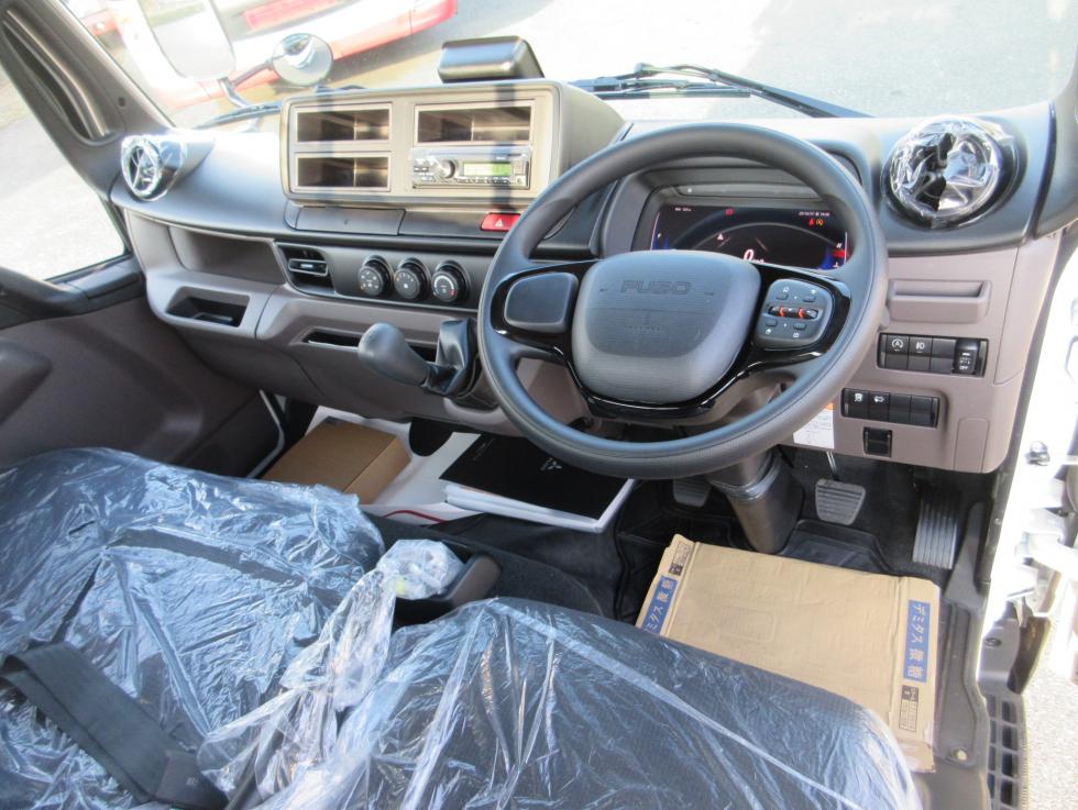 三菱 平ボデー・Wキャブ・シャーシ 小型  2RGーFBAV0 9枚目