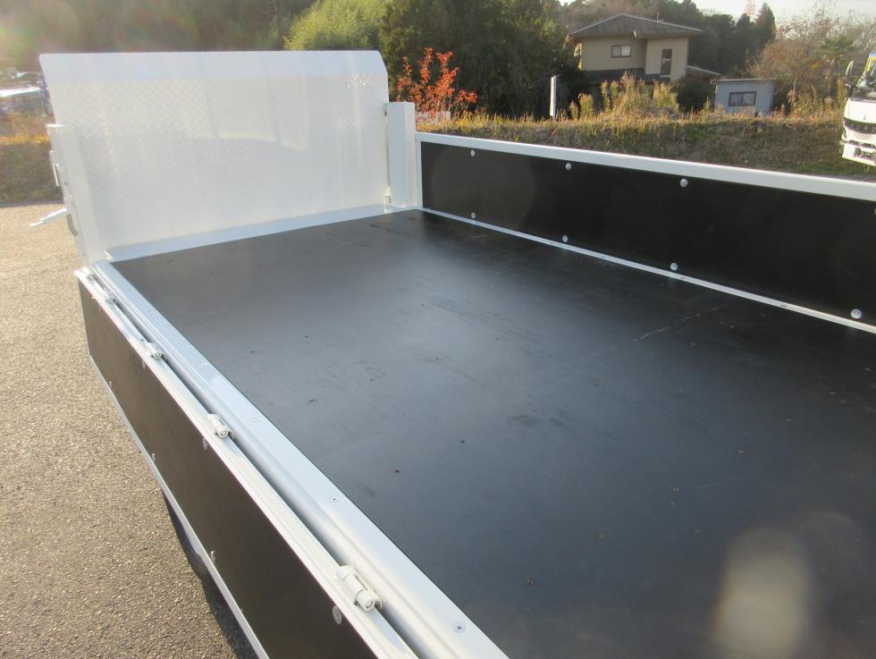 三菱 平ボデー・Wキャブ・シャーシ 小型  2RGーFBAV0 31枚目