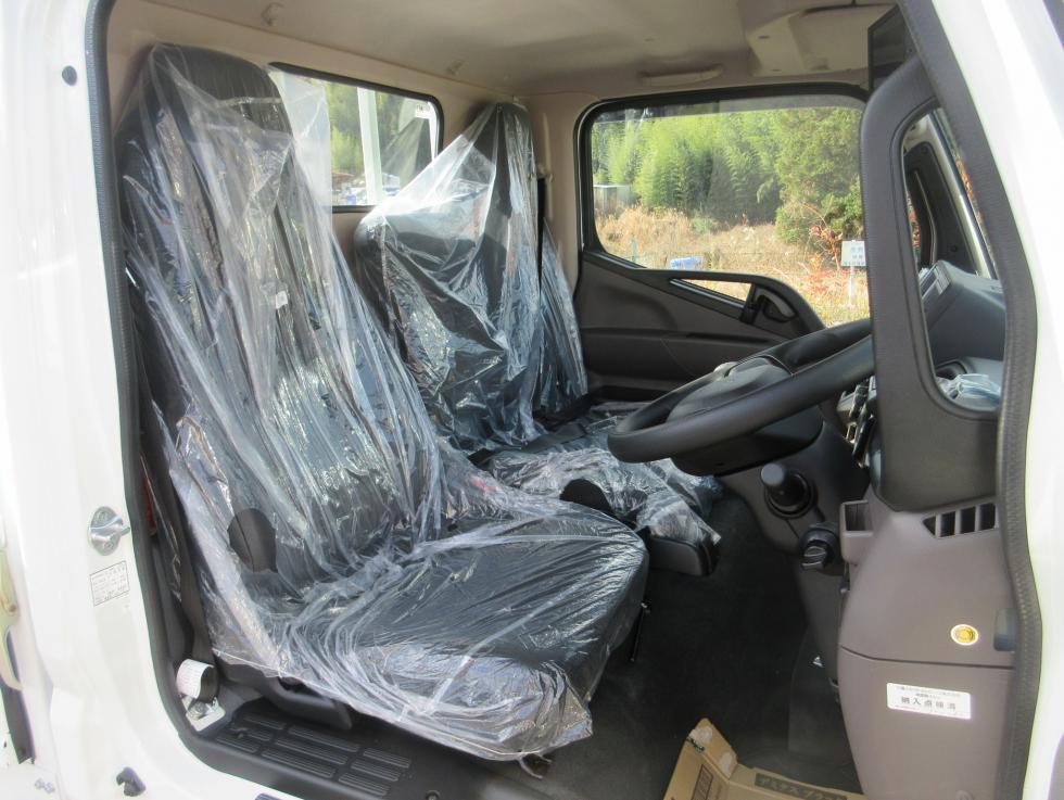 三菱 平ボデー・Wキャブ・シャーシ 小型  2RGーFBAV0 7枚目