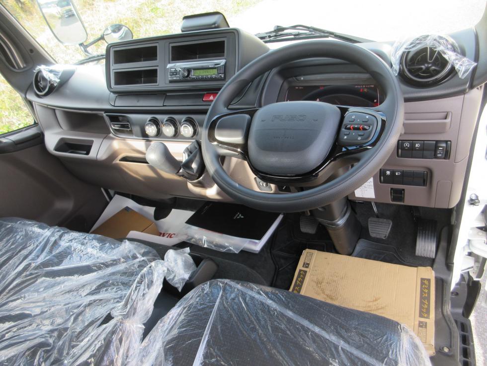 三菱 平ボデー・Wキャブ・シャーシ 小型  2RGーFBAV0 9枚目