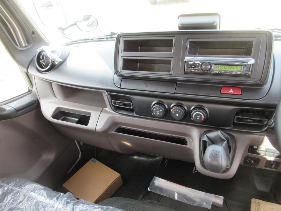 三菱 平ボデー・Wキャブ・シャーシ 小型  2RGーFBAV0 12枚目