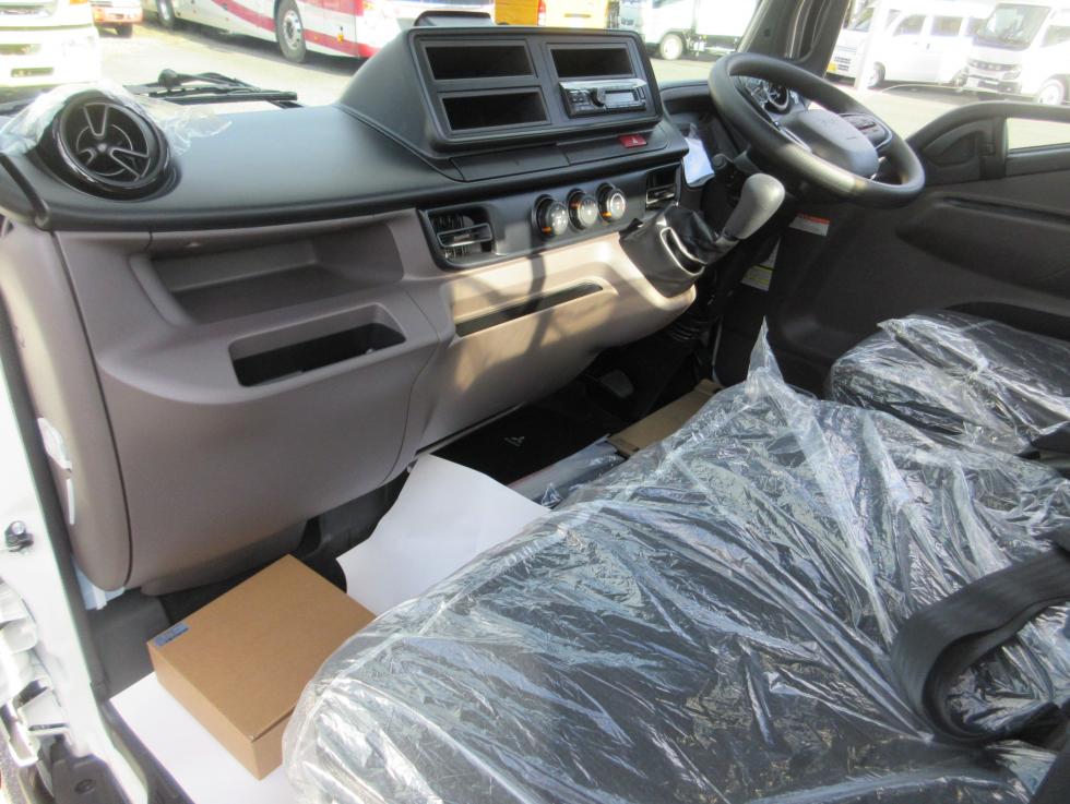 三菱 平ボデー・Wキャブ・シャーシ 小型  2RGーFBAV0 21枚目