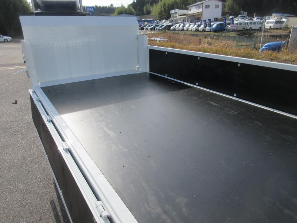 三菱 平ボデー・Wキャブ・シャーシ 小型  2RGーFBAV0 30枚目