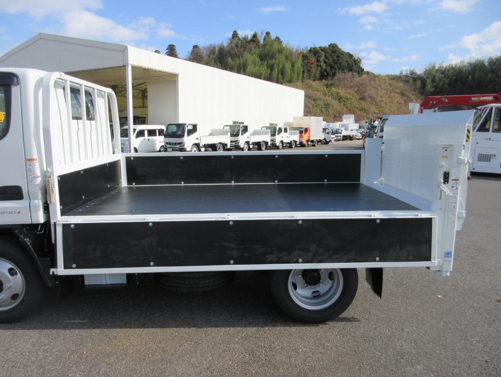 三菱 平ボデー・Wキャブ・シャーシ 小型  2RGーFBAV0 32枚目