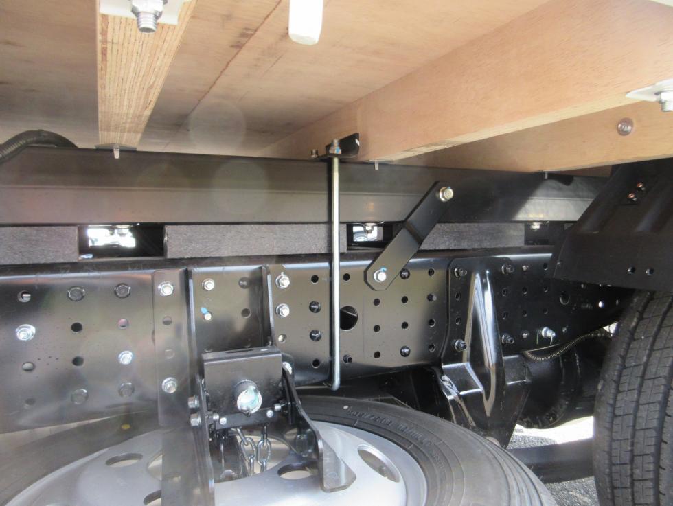 三菱 平ボデー・Wキャブ・シャーシ 小型  2RGーFBAV0 40枚目