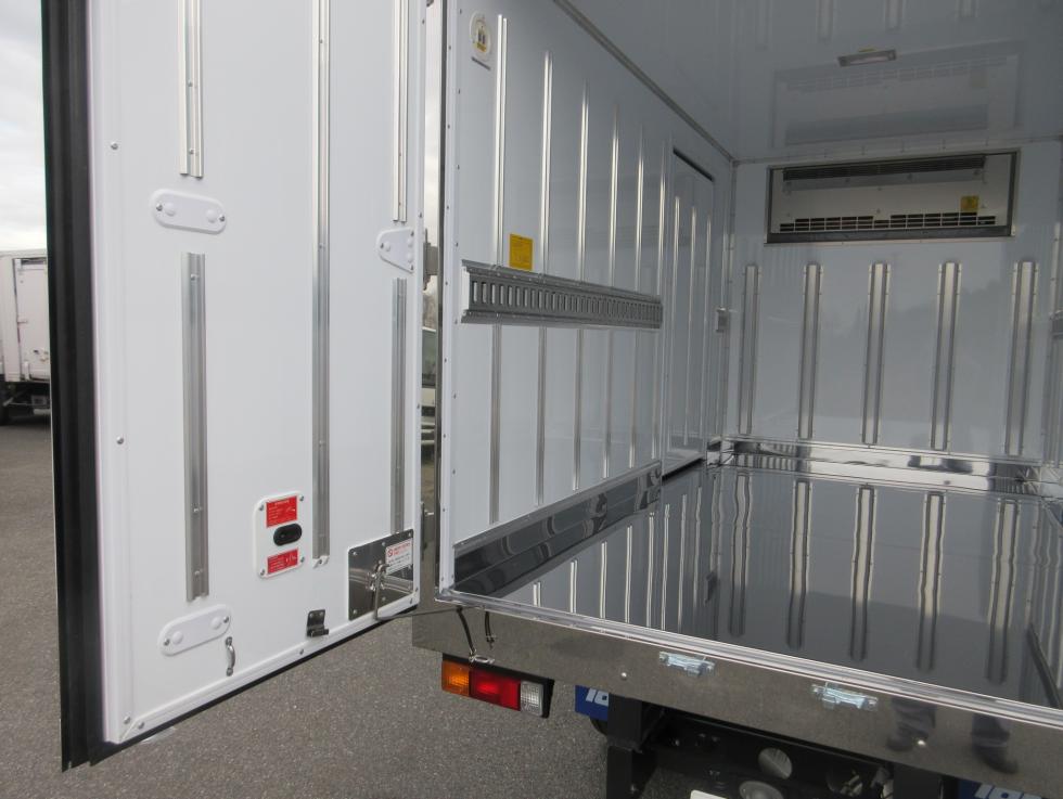 三菱 冷凍・保冷 小型  2RGーFBAV0 32枚目