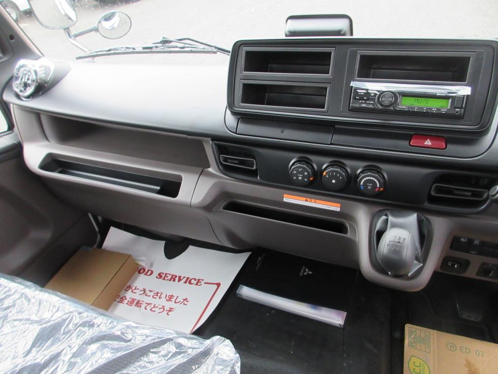 三菱 平ボデー・Wキャブ・シャーシ 小型  2PGーFEB90 12枚目