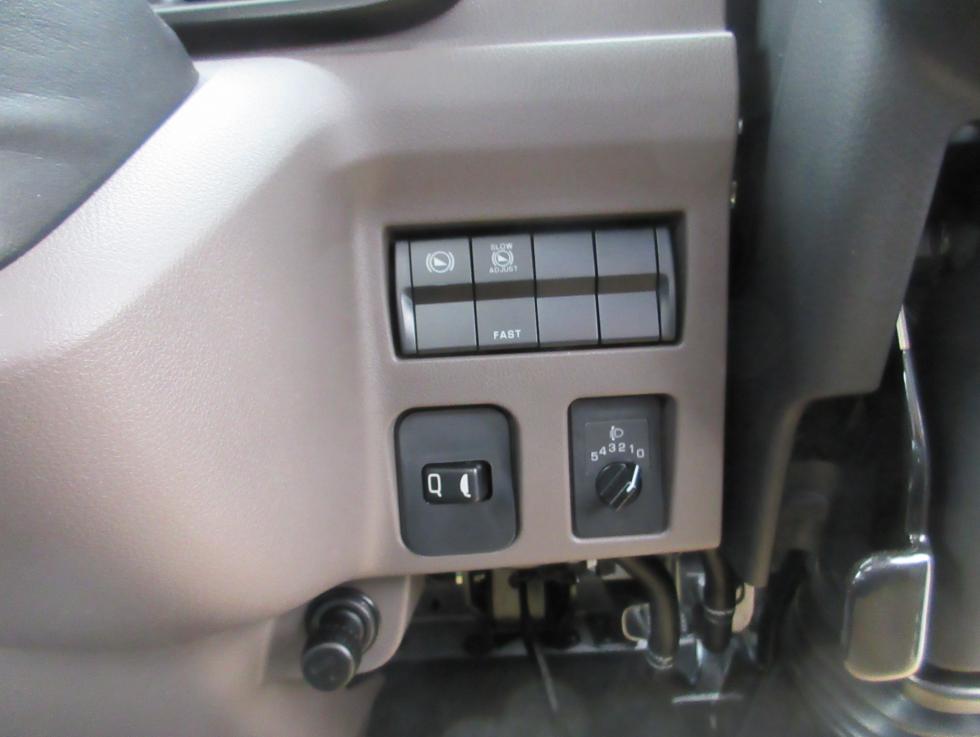 三菱 平ボデー・Wキャブ・シャーシ 小型  2PGーFEB90 15枚目