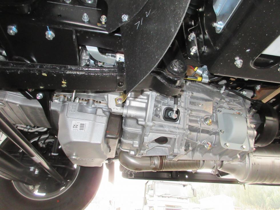 三菱 平ボデー・Wキャブ・シャーシ 小型  2PGーFEB90 43枚目