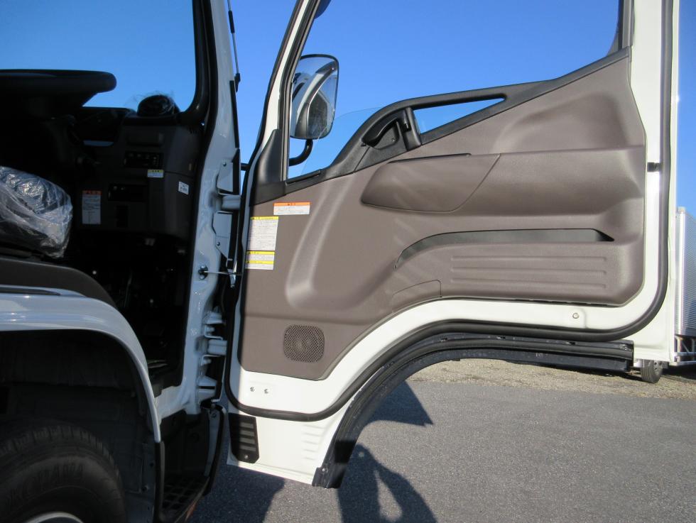 三菱 バン 小型  2RGーFEAV0 8枚目