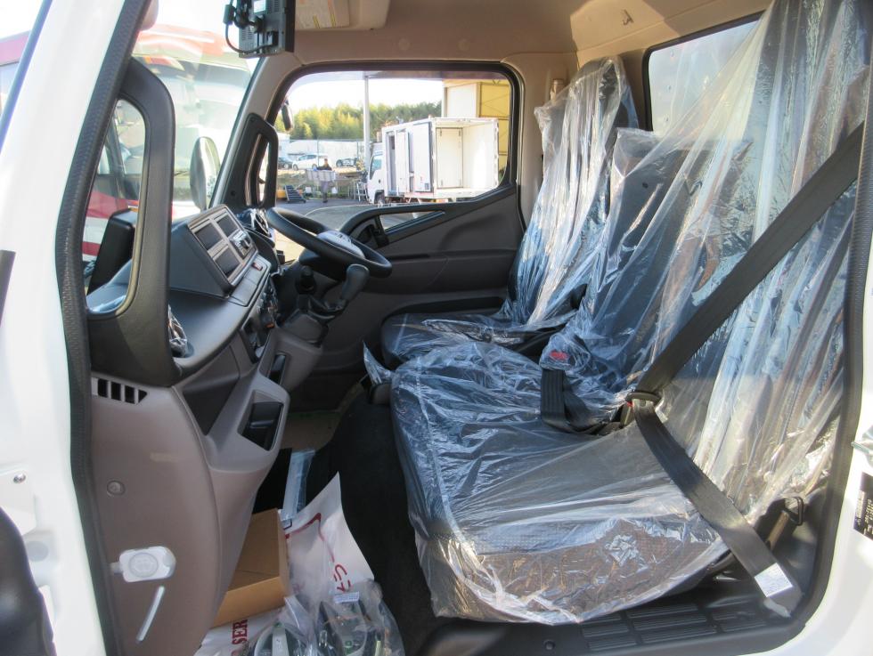 三菱 バン 小型  2RGーFEAV0 19枚目