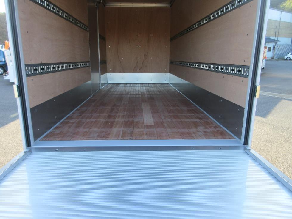 三菱 バン 小型  2RGーFEAV0 30枚目