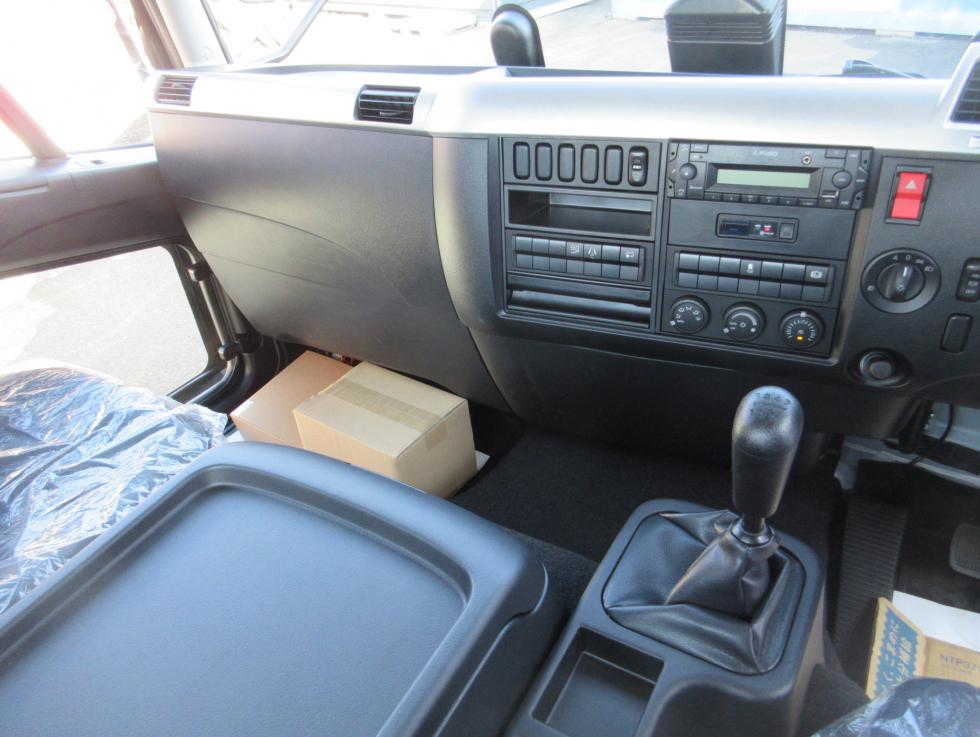 三菱 平ボデー・Wキャブ・シャーシ 中型  2KGーFK65F 12枚目