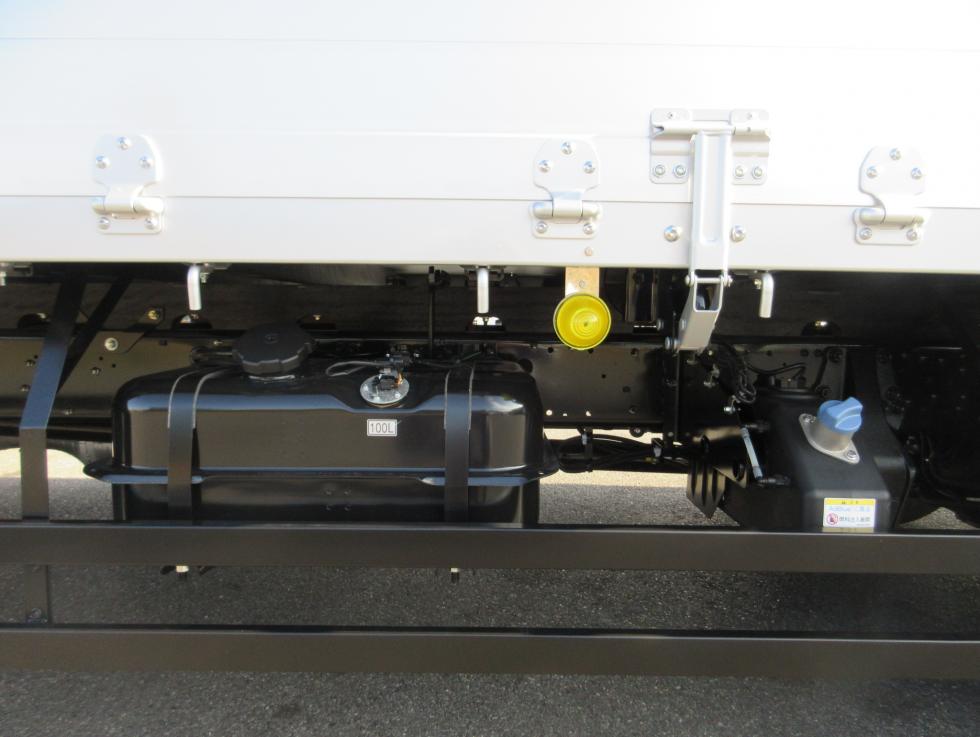 三菱 平ボデー・Wキャブ・シャーシ 中型  2KGーFK65F 39枚目