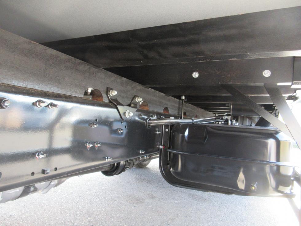 三菱 平ボデー・Wキャブ・シャーシ 中型  2KGーFK65F 40枚目