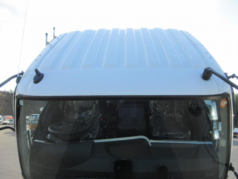 三菱 平ボデー・Wキャブ・シャーシ 中型  2KGーFK65F 44枚目