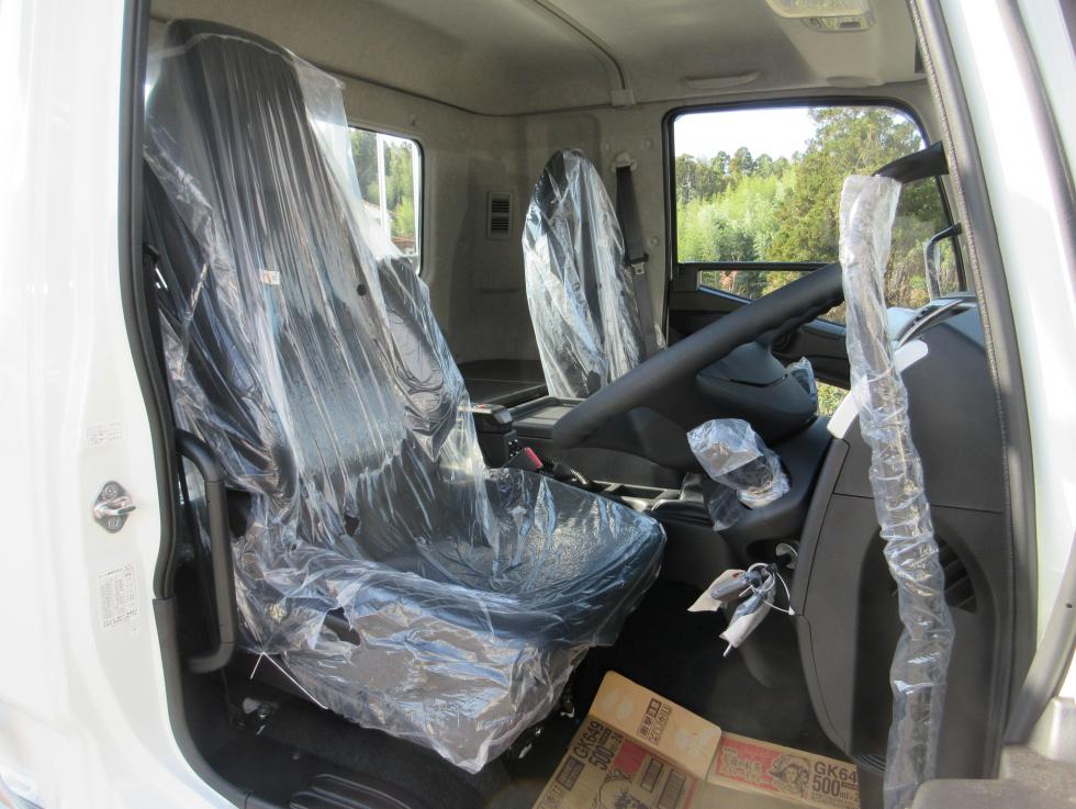 三菱 平ボデー・Wキャブ・シャーシ 中型  2KGーFK65F 7枚目