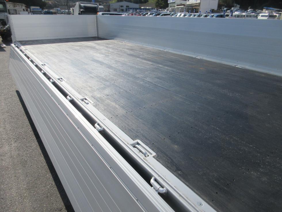 三菱 平ボデー・Wキャブ・シャーシ 中型  2KGーFK65F 24枚目