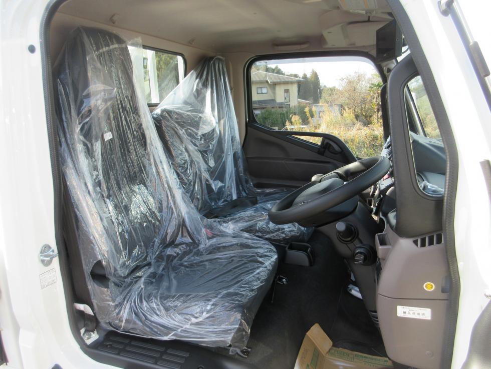 三菱 平ボデー・Wキャブ・シャーシ 小型  2RGーFBAV0 7枚目