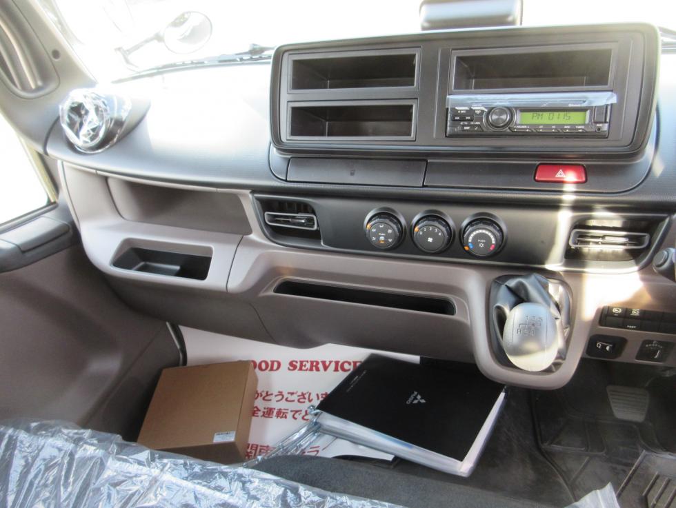 三菱 平ボデー・Wキャブ・シャーシ 小型  2RGーFBAV0 12枚目