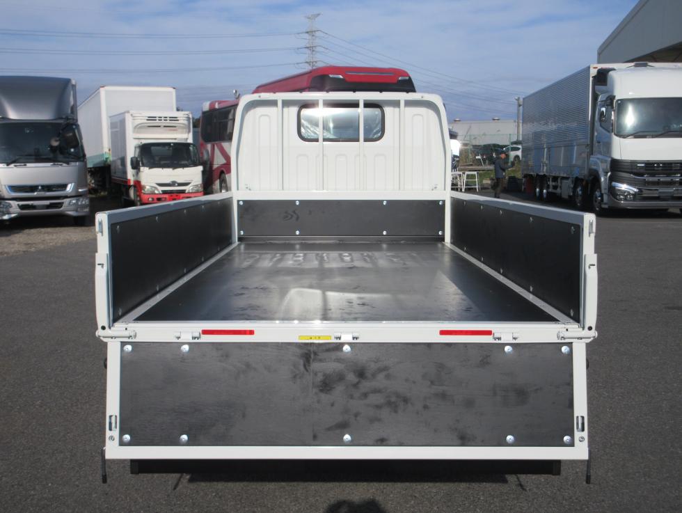 三菱 平ボデー・Wキャブ・シャーシ 小型  2RGーFBAV0 23枚目