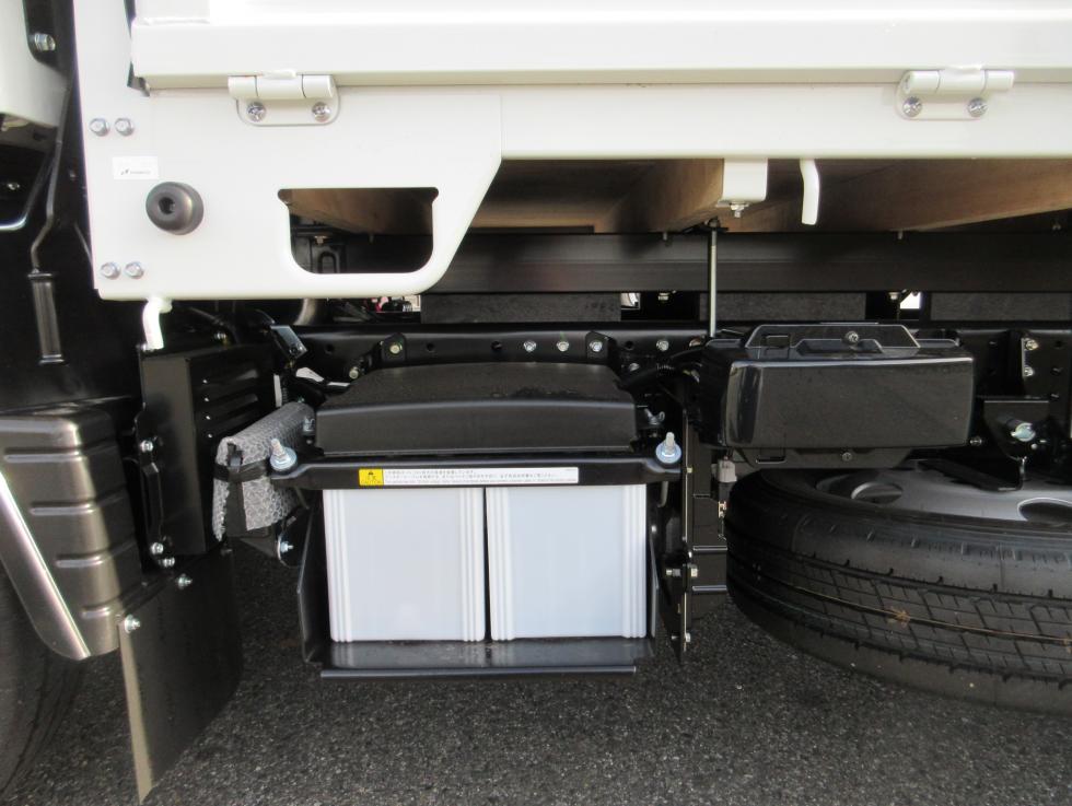 三菱 平ボデー・Wキャブ・シャーシ 小型  2RGーFBAV0 36枚目