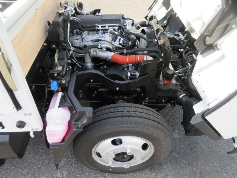 三菱 平ボデー・Wキャブ・シャーシ 小型  2RGーFBAV0 46枚目