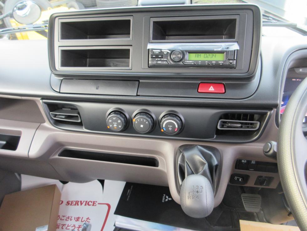 三菱 平ボデー・Wキャブ・シャーシ 小型  2RGーFBAV0 13枚目