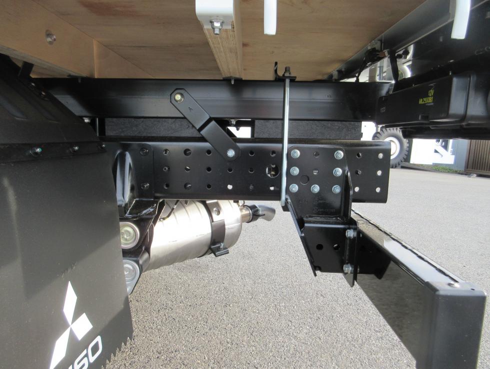 三菱 平ボデー・Wキャブ・シャーシ 小型  2RGーFBAV0 38枚目