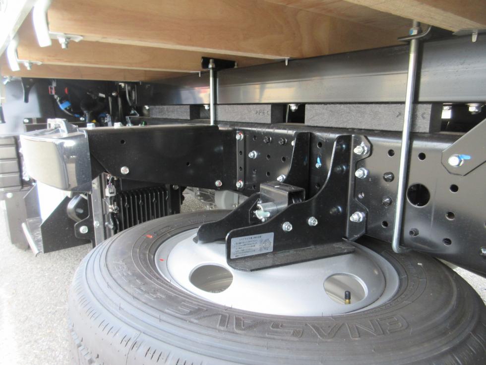 三菱 平ボデー・Wキャブ・シャーシ 小型  2RGーFBAV0 42枚目