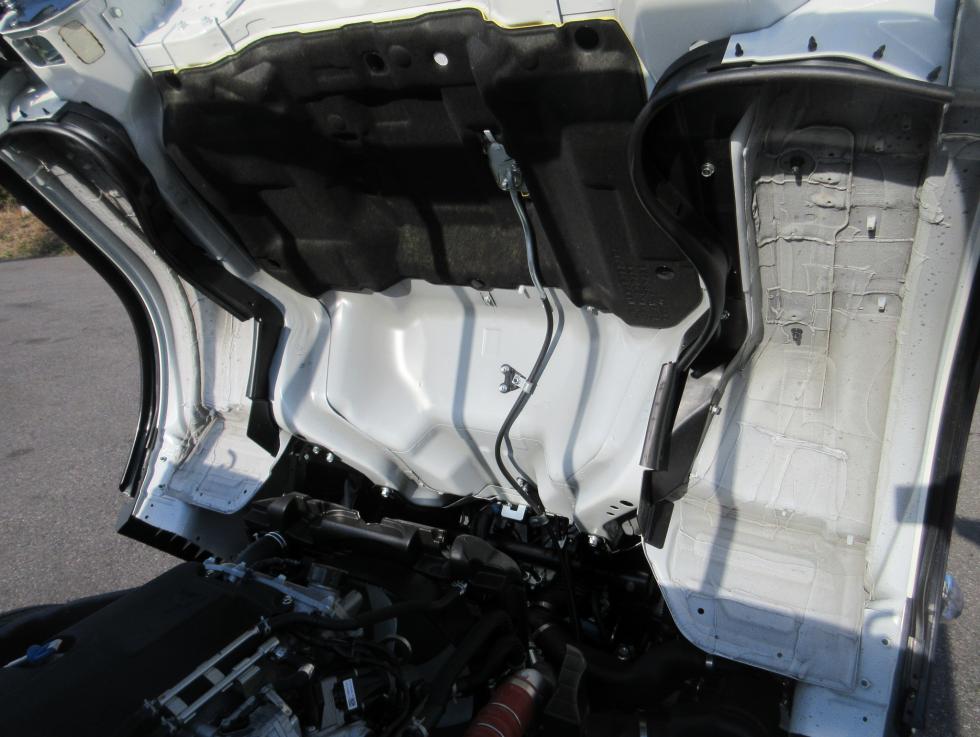 三菱 平ボデー・Wキャブ・シャーシ 小型  2RGーFBAV0 48枚目