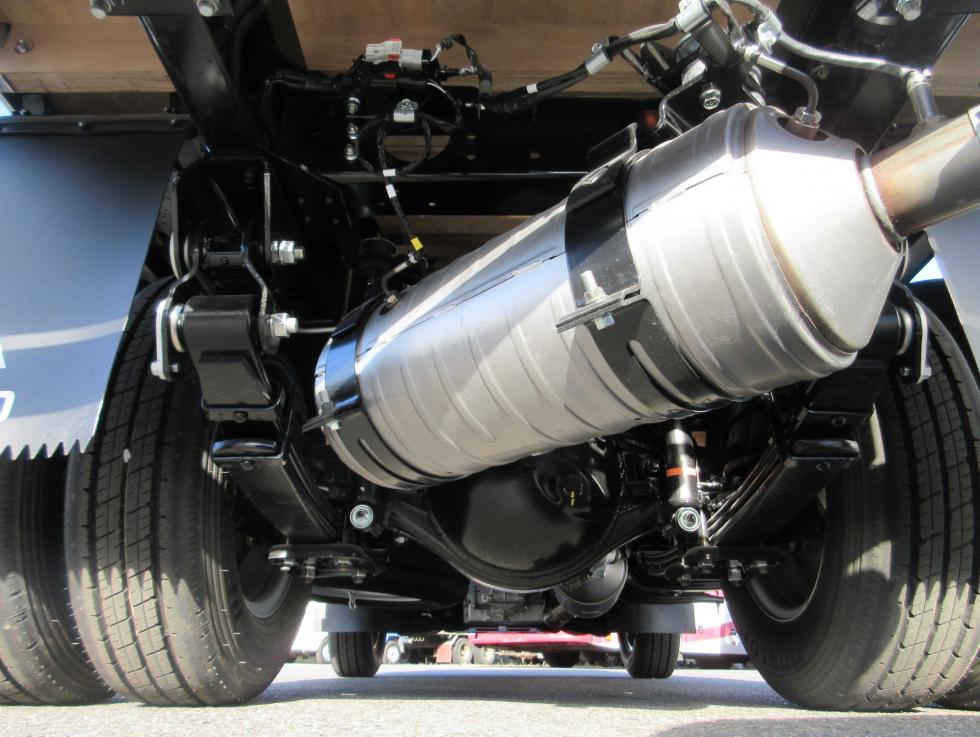 三菱 平ボデー・Wキャブ・シャーシ 小型  2RGーFBAV0 33枚目